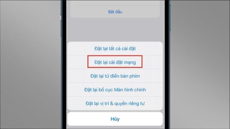 Chọn mục Đặt lại cài đặt mạng
