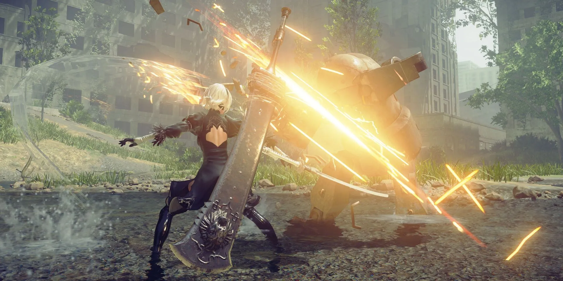 Nhân vật 2B tấn công một cỗ máy trong game NieR Automata