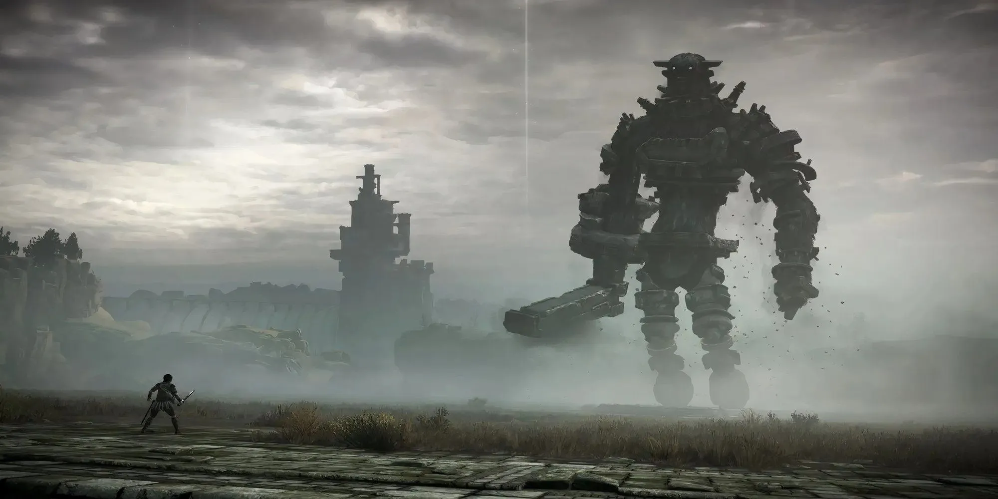 Nhân vật chính Wander đối mặt với một trong những Colossus trong Shadow of the Colossus (Bản Remake 2018)