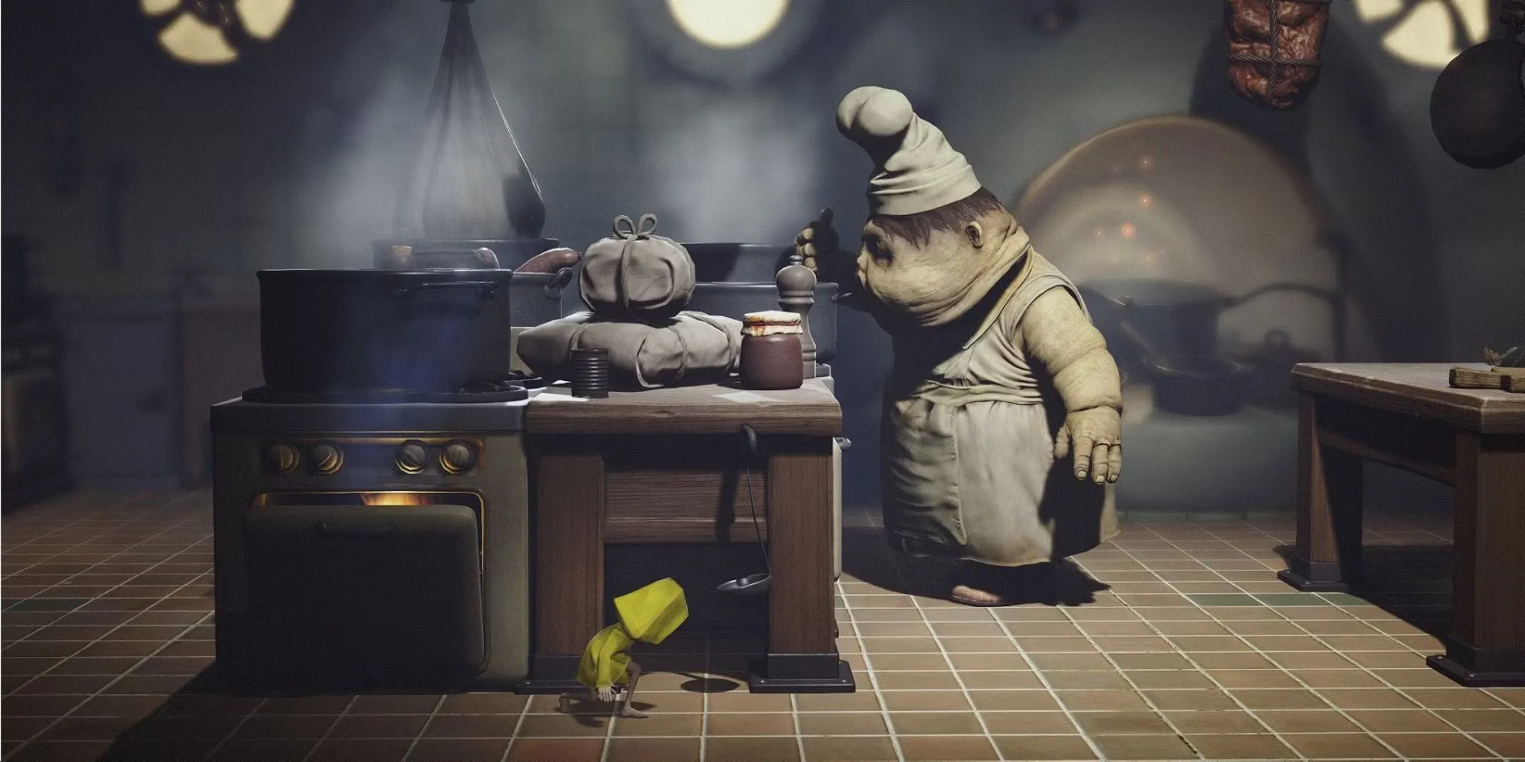 Nhân vật Six trong Little Nightmares đang trốn một tên đầu bếp khổng lồ