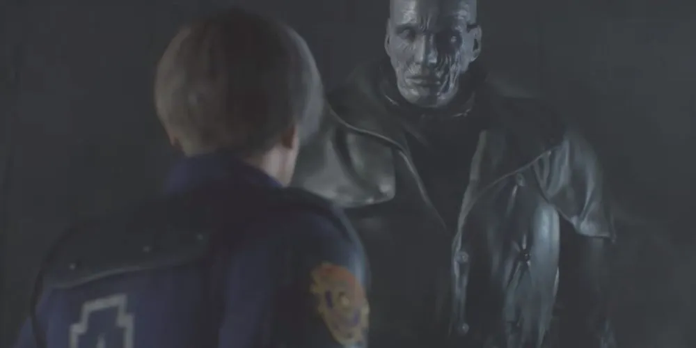 Quái vật Mr. X (Tyrant) truy đuổi Leon S. Kennedy trong Resident Evil 2 Remake