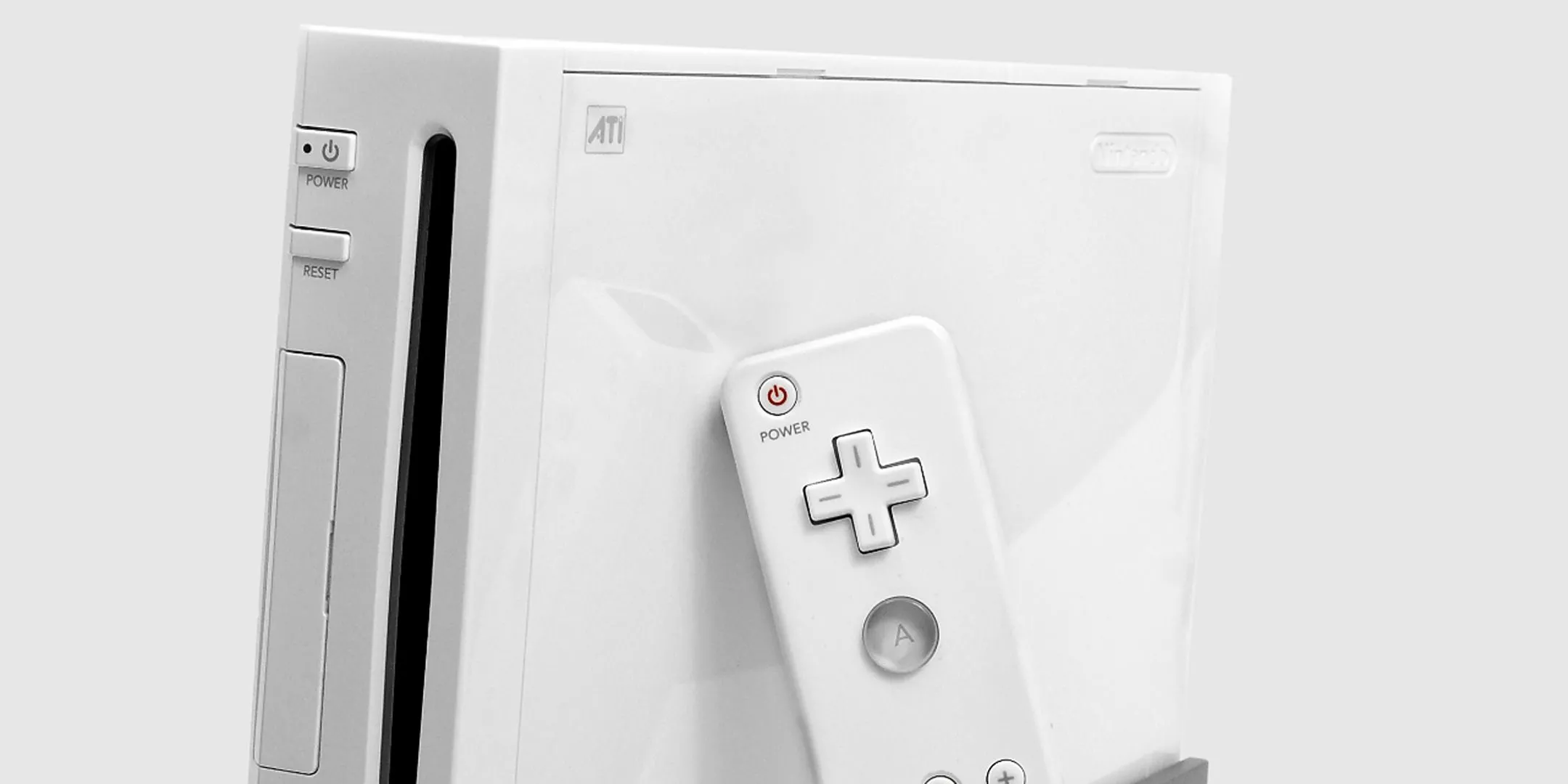 Máy chơi game Nintendo Wii đặt theo chiều dọc