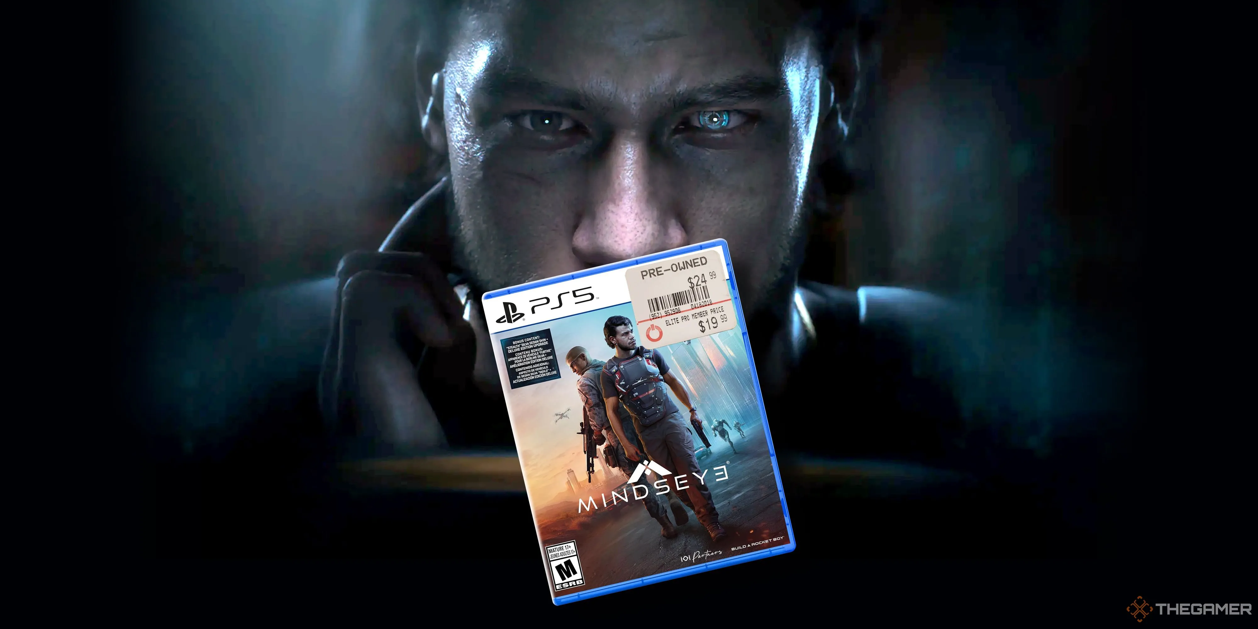 Nhân vật game MindsEye ngồi trong bóng tối nhìn hộp game PS5 cũ với giá giảm còn 19.99 USD