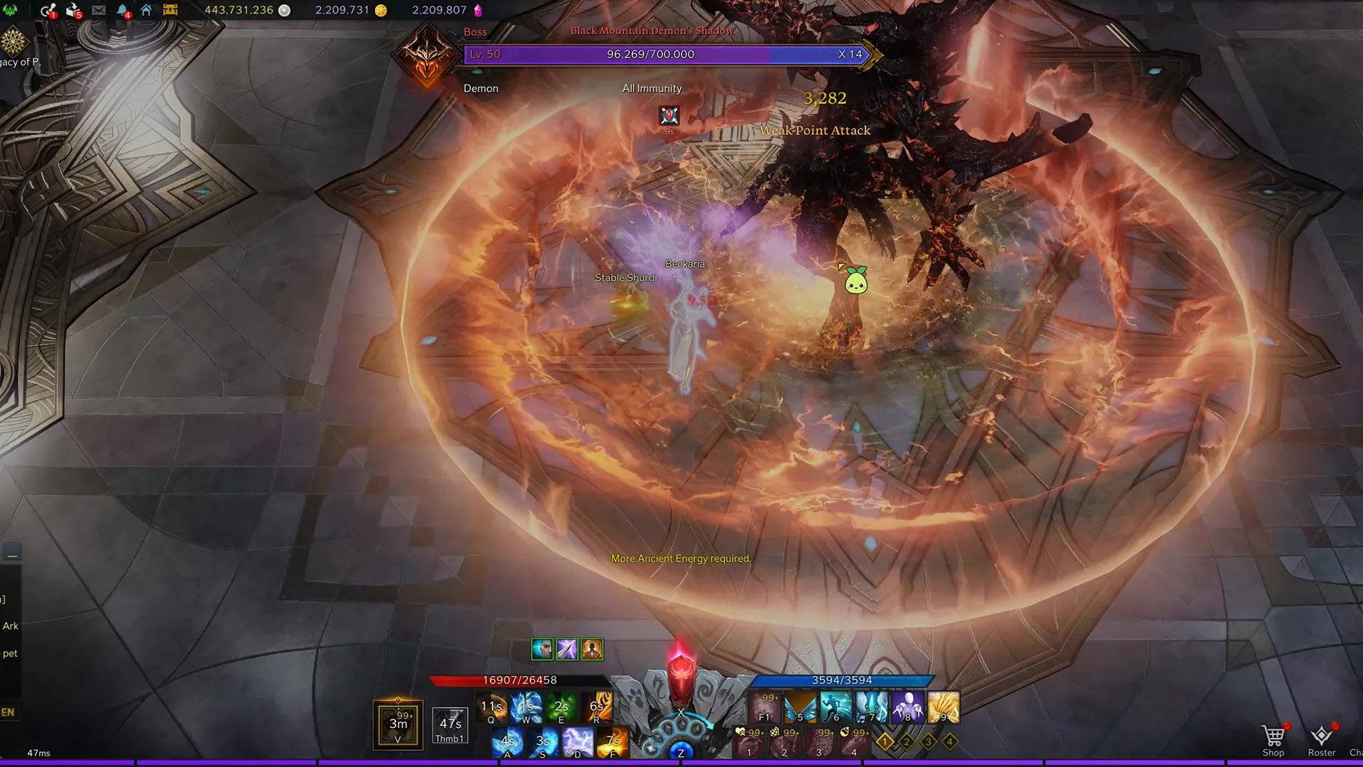 Game thủ Lost Ark đối đầu boss trong Crucible, tập trung vào chiến thuật dồn sát thương