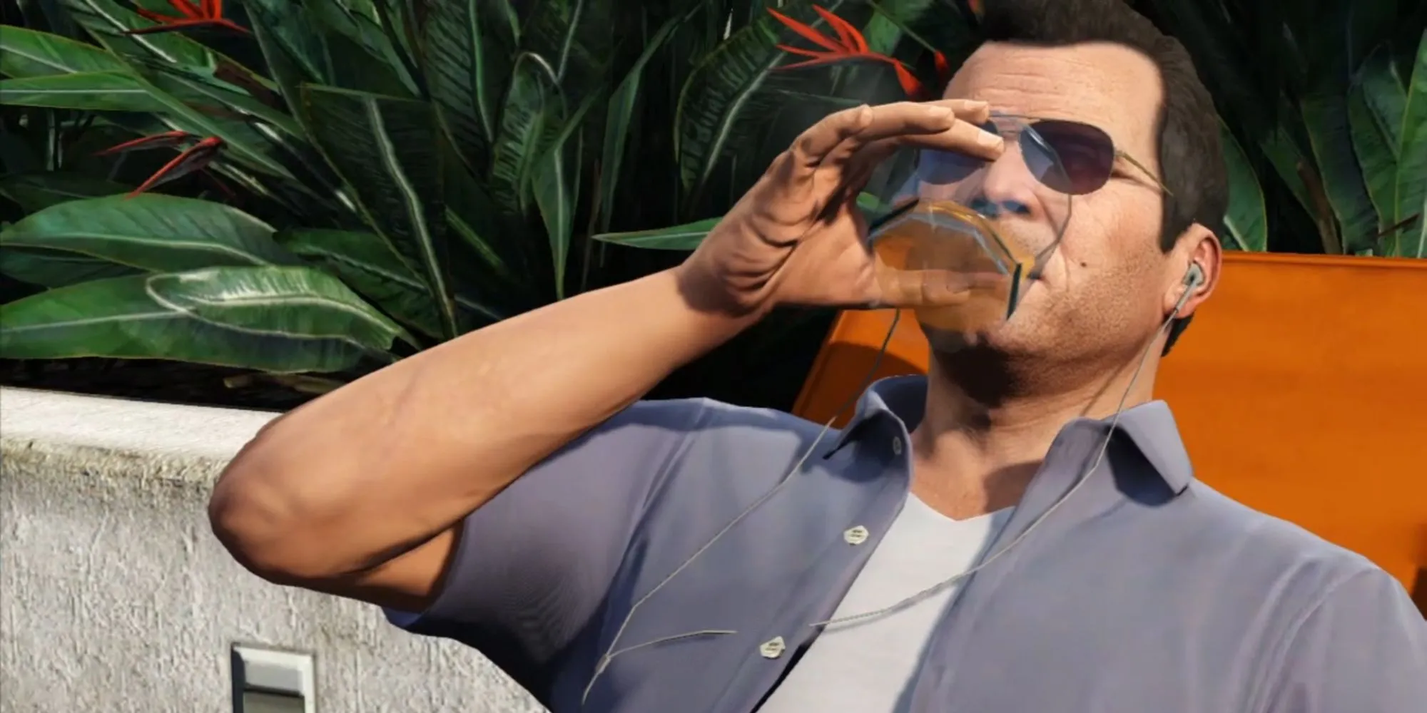 Michael trong Grand Theft Auto V thư giãn bên hồ bơi, một cảnh tượng đối lập với câu nói nổi tiếng của anh.