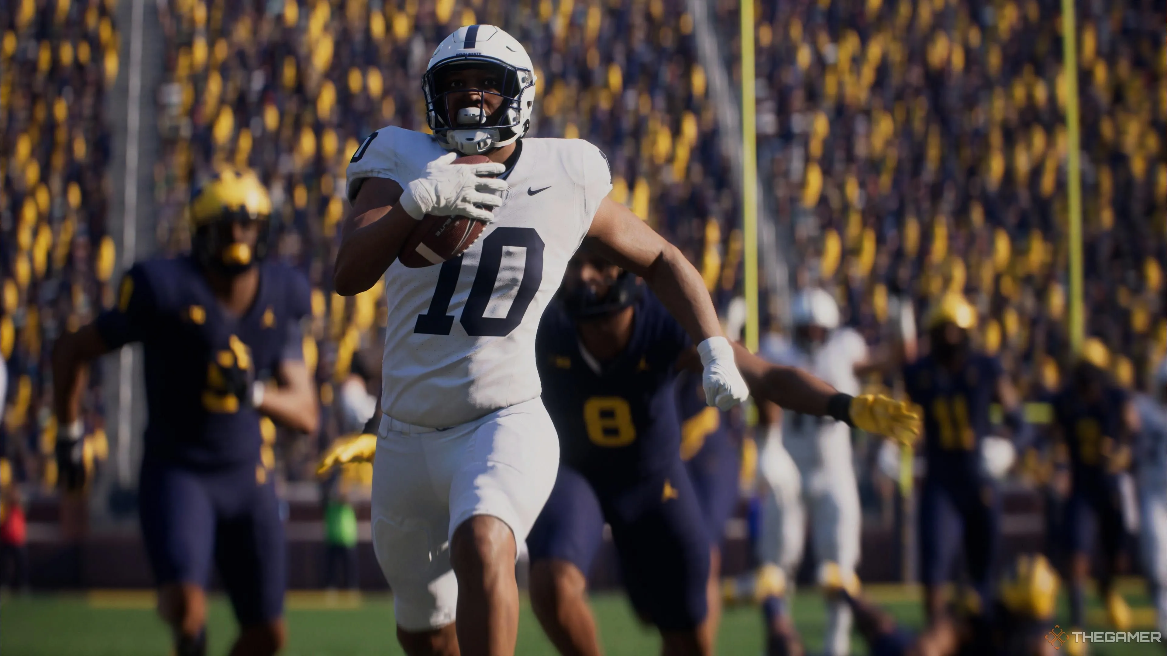 Một cầu thủ đột phá thoát khỏi vòng vây phòng ngự trong College Football 26