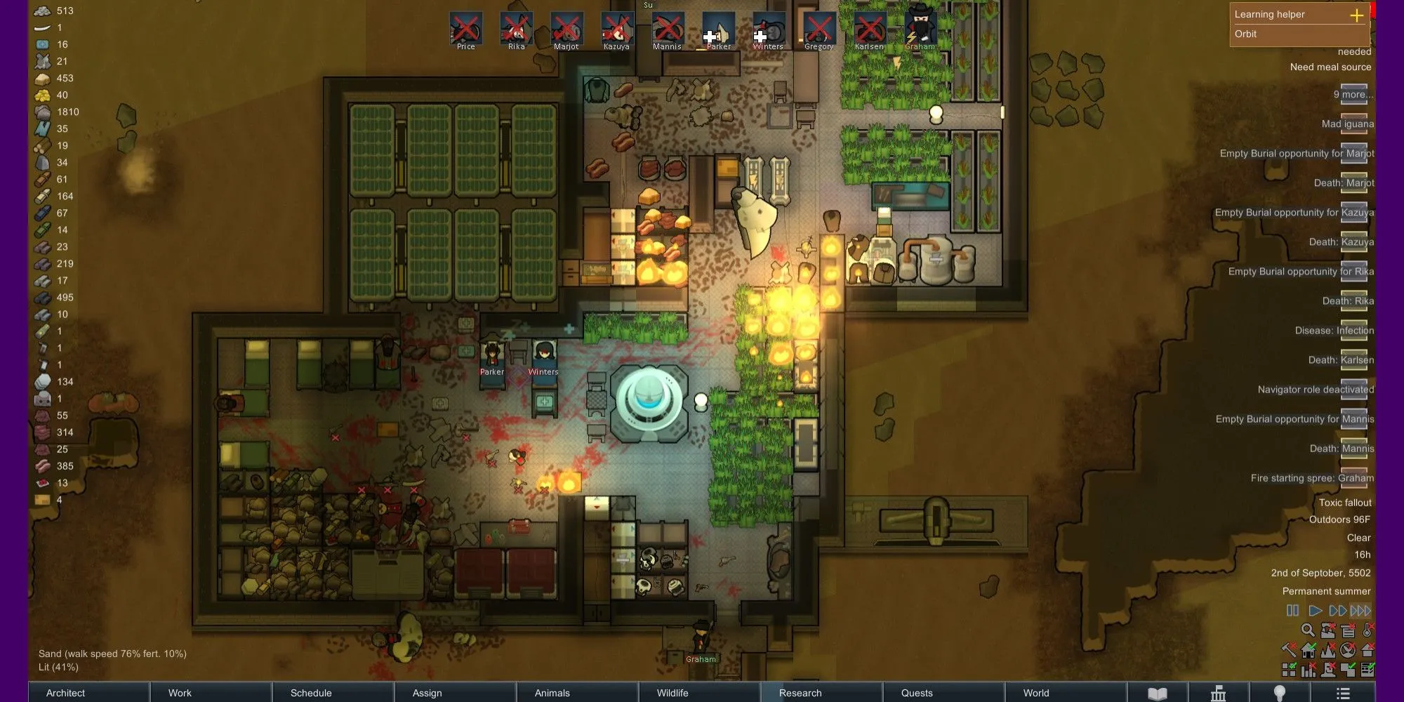Một thuộc địa RimWorld hỗn loạn với hỏa hoạn lan rộng, xác người và robot cơ khí, cảnh báo về những cuộc đột kích khó khăn